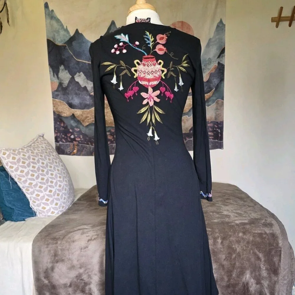 Johnny Was NWT Amarylla Embroidered Cotton Knit Midi Dress XS - Picture 11 of 16